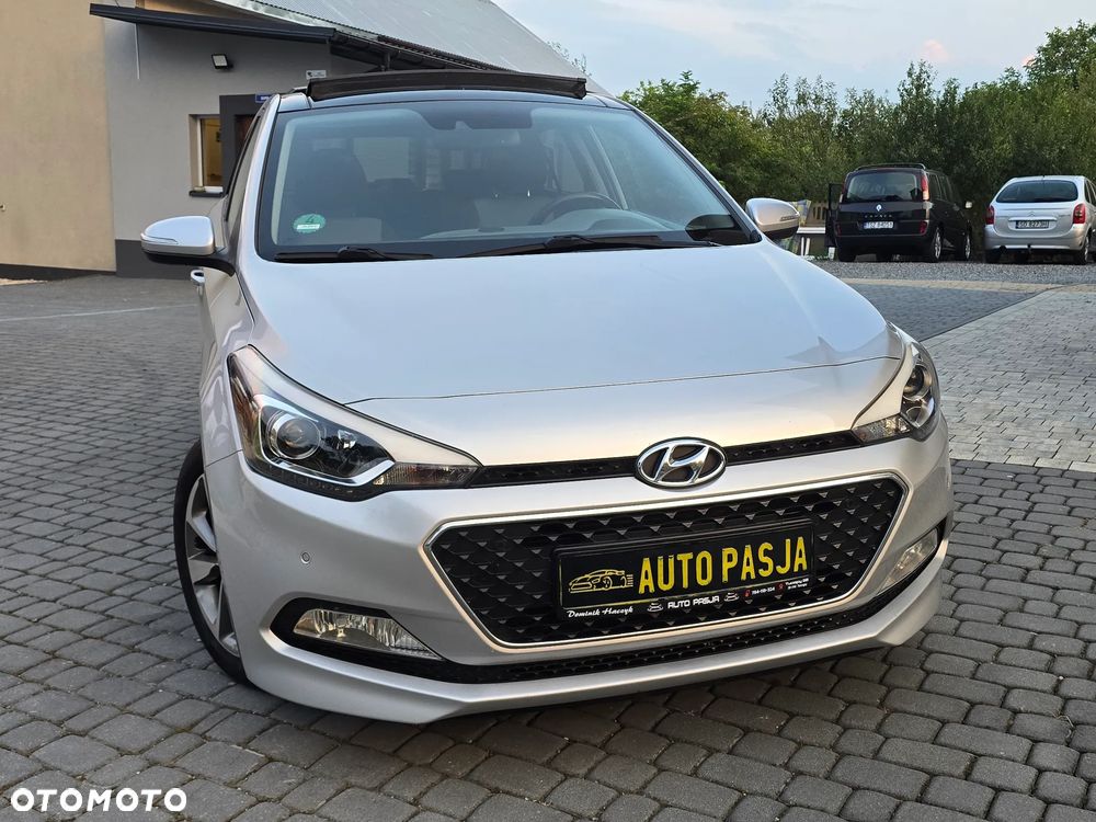 Hyundai i20 blue 1.2 YES Gold - 8