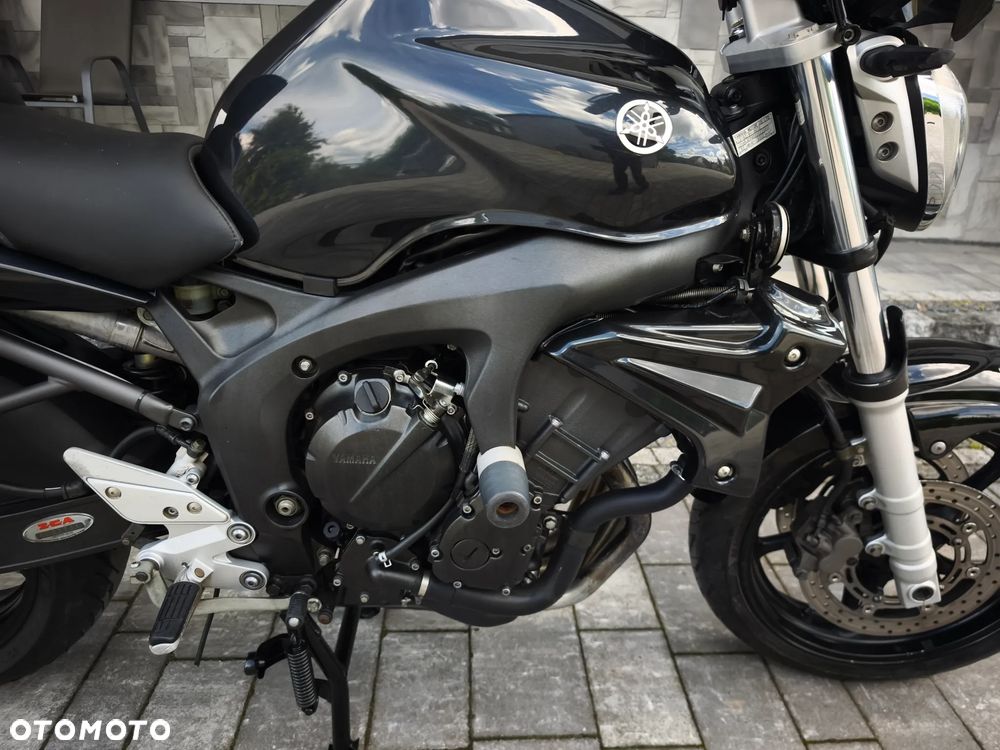 Yamaha FZ6 - 21