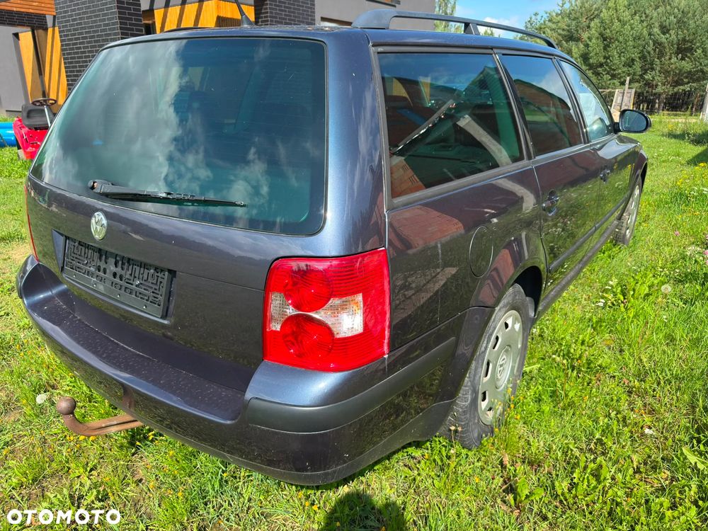 Volkswagen Passat 1.6 Basis - 5