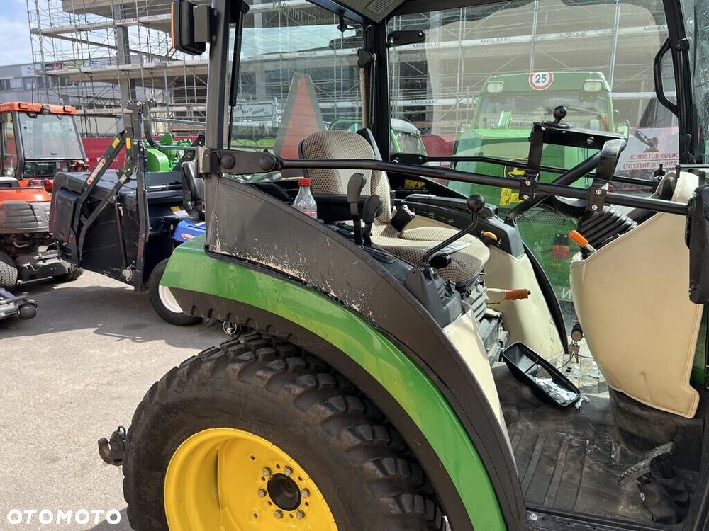 John Deere 2038R - 6