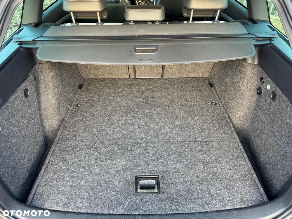 Skoda Octavia 2.0 TDI CR DPF DSG RS - 33