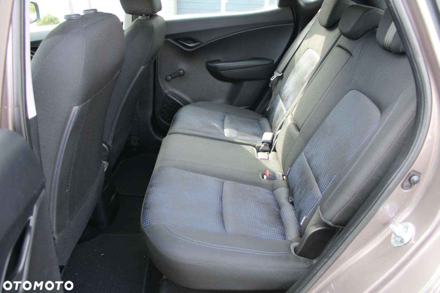 Hyundai ix20 - 24