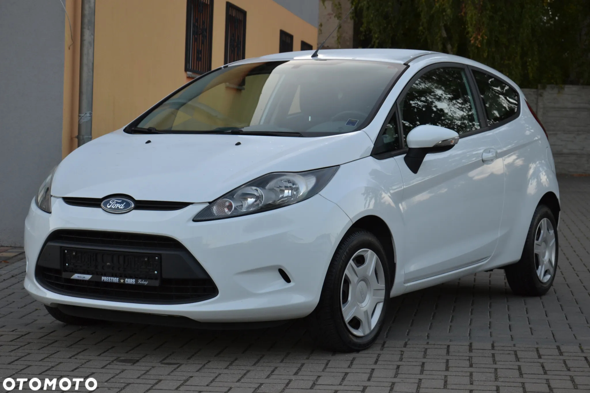 Ford Fiesta 1.6 TDCI Ambiente - 2