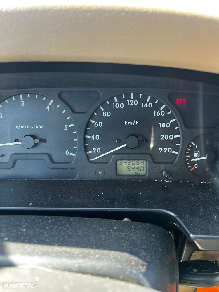 Land Rover Discovery - 15