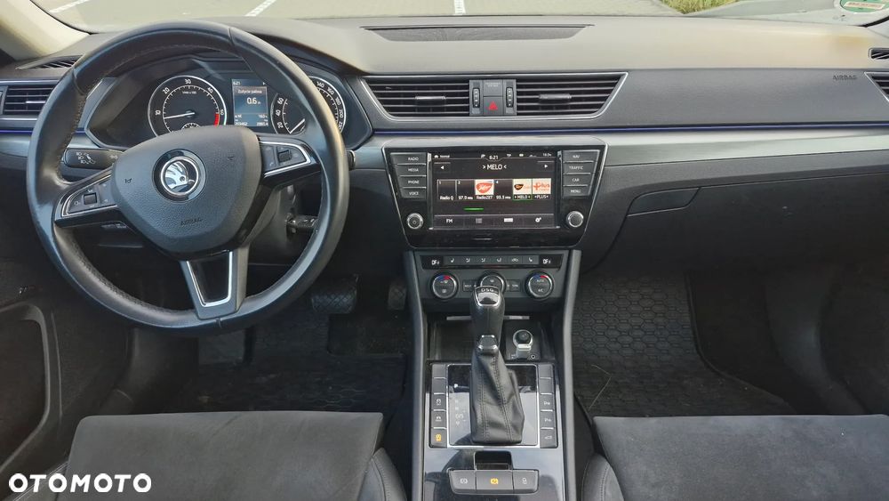 Skoda Superb 2.0 TDI Style DSG - 14