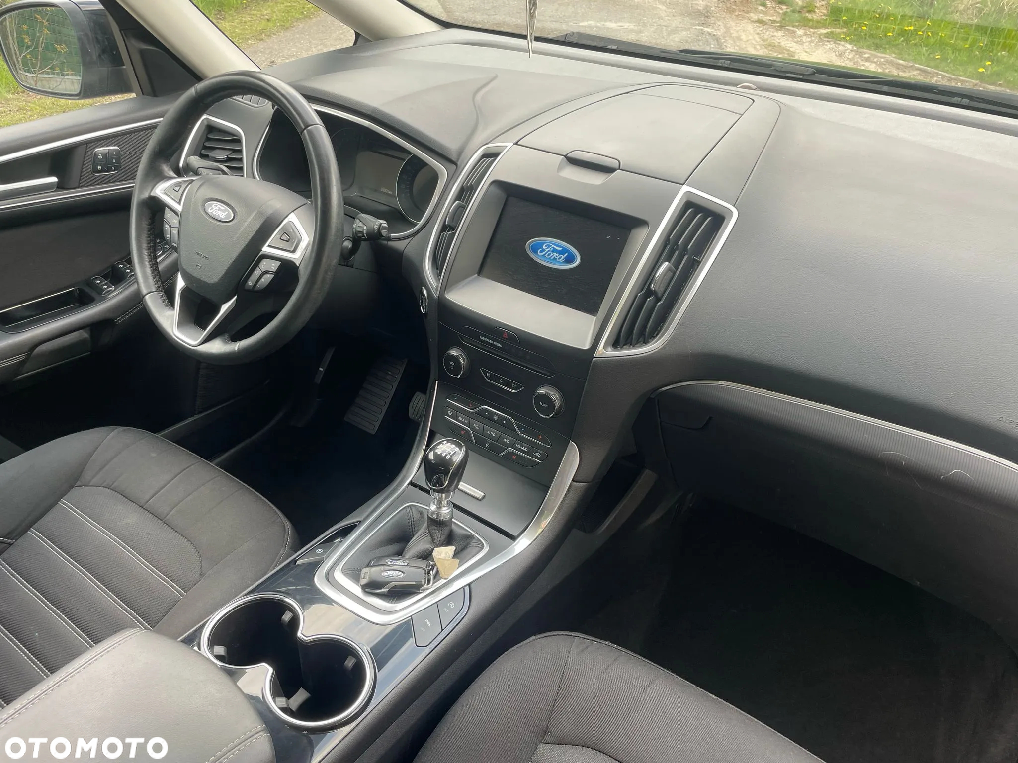 Ford Galaxy - 10
