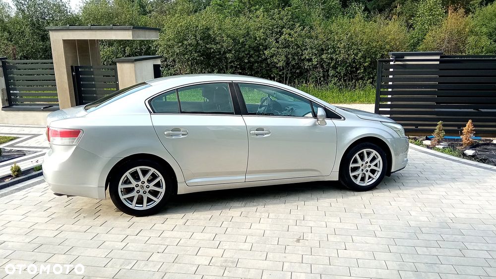 Toyota Avensis 1.8 Sol - 5