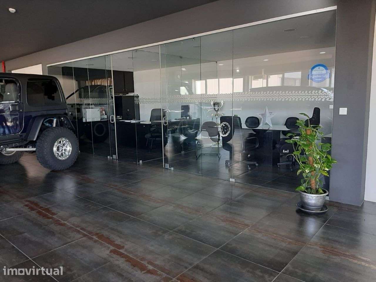 Vende Stand com escritório e armazém Termas São Vicente Penafiel - Grande imagem: 5/17