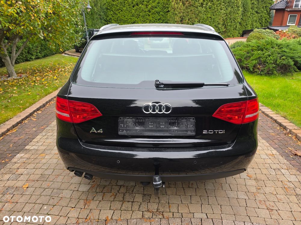 Audi A4 Avant 2010 photo 4
