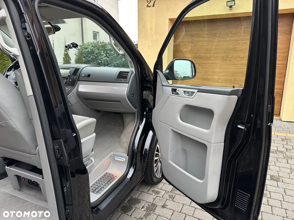 Volkswagen Multivan - 5