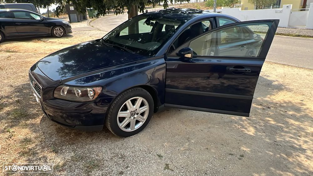 Volvo S40 - 1