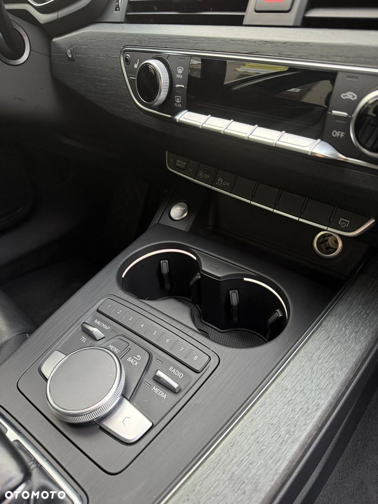 Audi A4 Limousine 2.0 TFSI ultra S tronic sport - 13