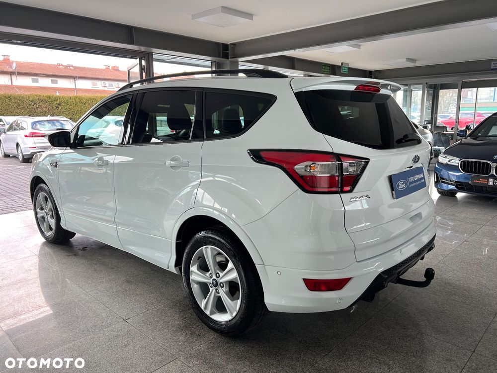 Ford Kuga - 11