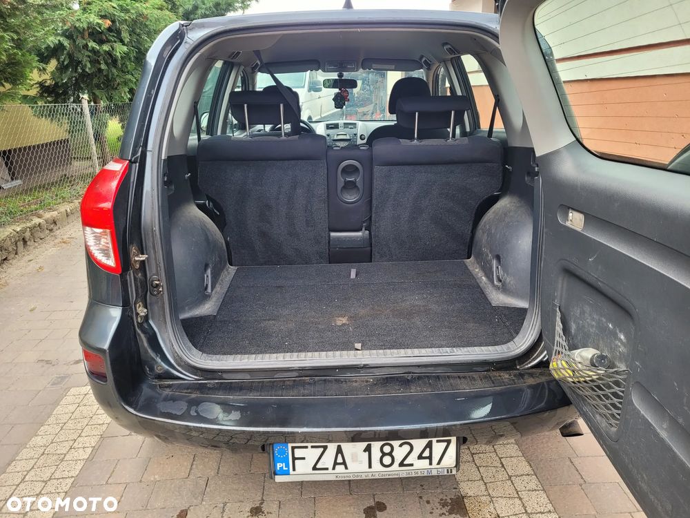 Toyota RAV4 2.2 D-4D 4x4 - 2