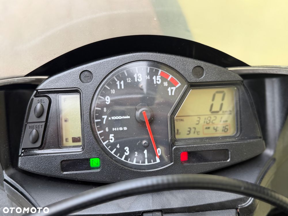 Honda CBR - 36
