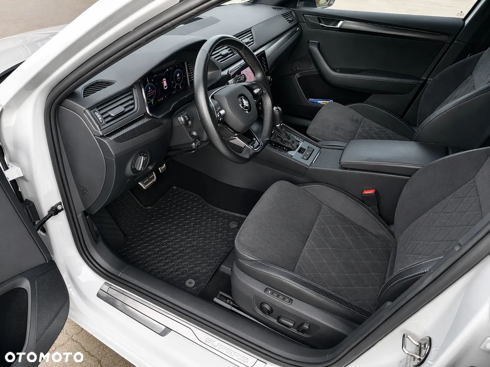 Skoda Superb 1.4 TSI Plug-In Hybrid Sportline DSG - 5