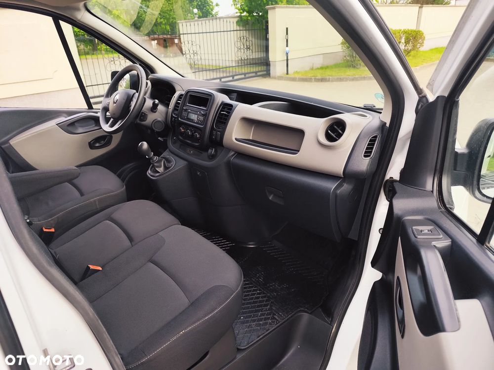 Renault Trafic - 15