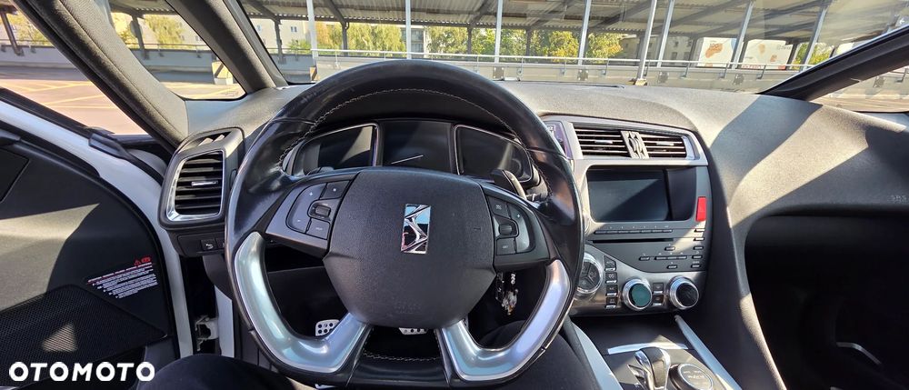 Citroën DS5 2.0 HDi Hybrid4 Pure Pearl MCP - 18