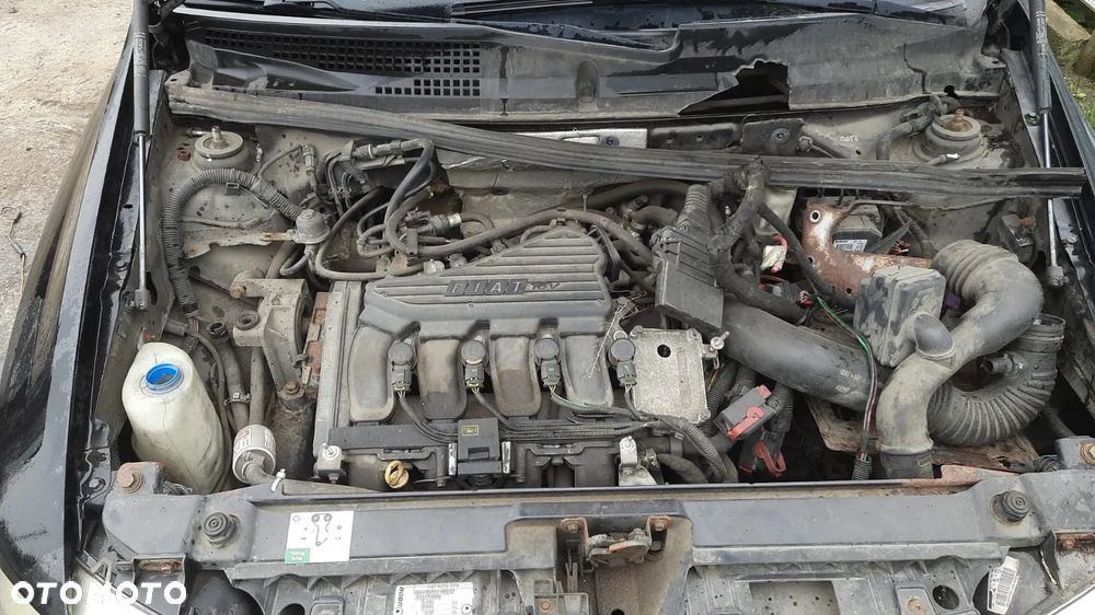 Tylko części FIAT STILO I 1.6 16V 182B6000 103KM 76kW HB 5D 01r–04r - 10