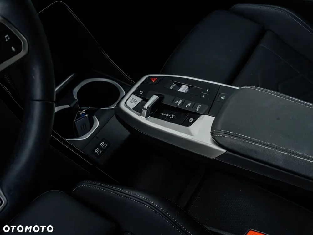 BMW X2 sDrive20i - 9