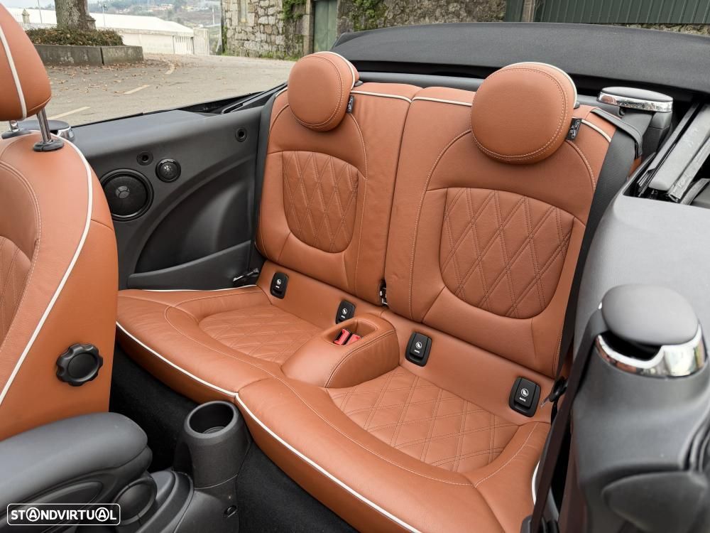 MINI Cabrio John Cooper Works Premium P. JCW Plus - 10