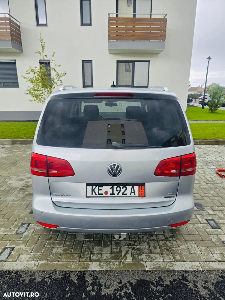 Volkswagen Touran - 2
