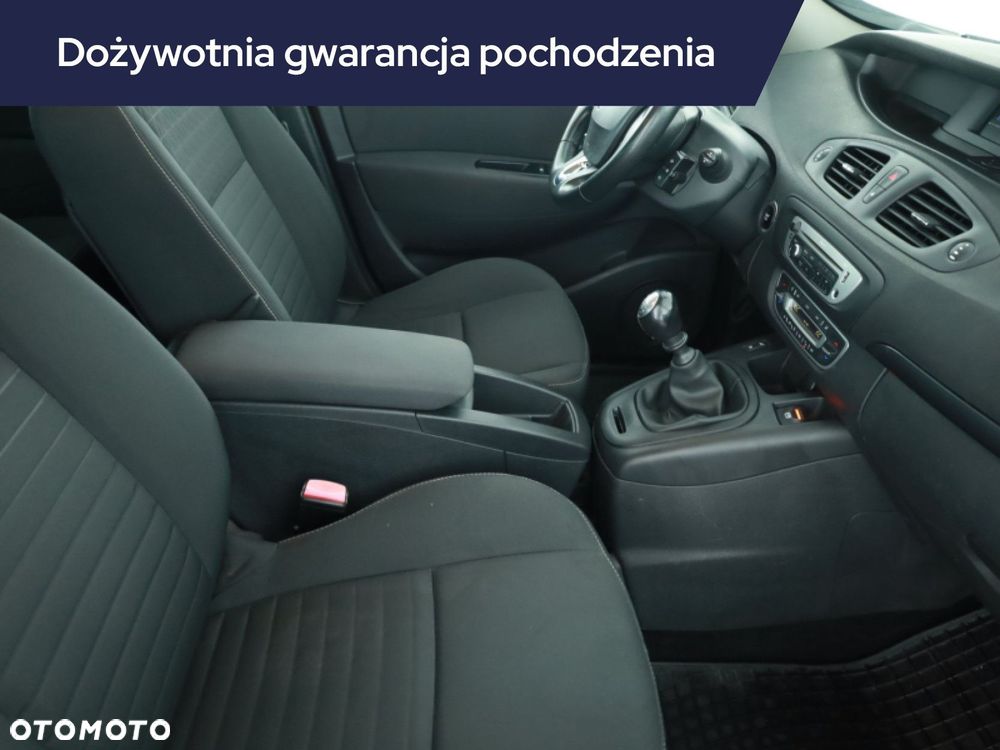 Renault Grand Scenic - 9