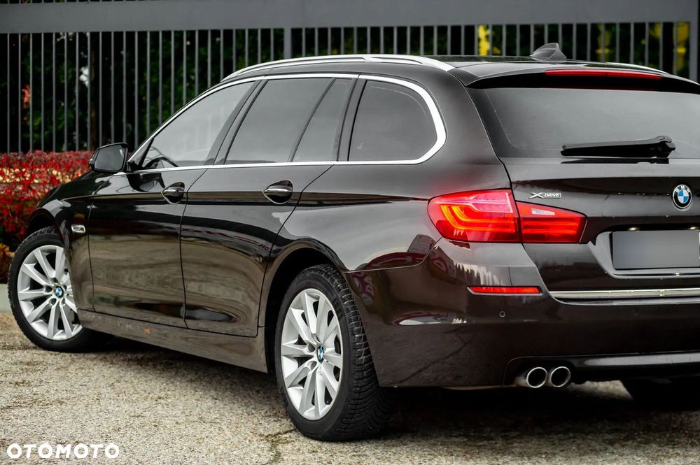 BMW Seria 5 530d Sport-Aut Luxury Line - 35