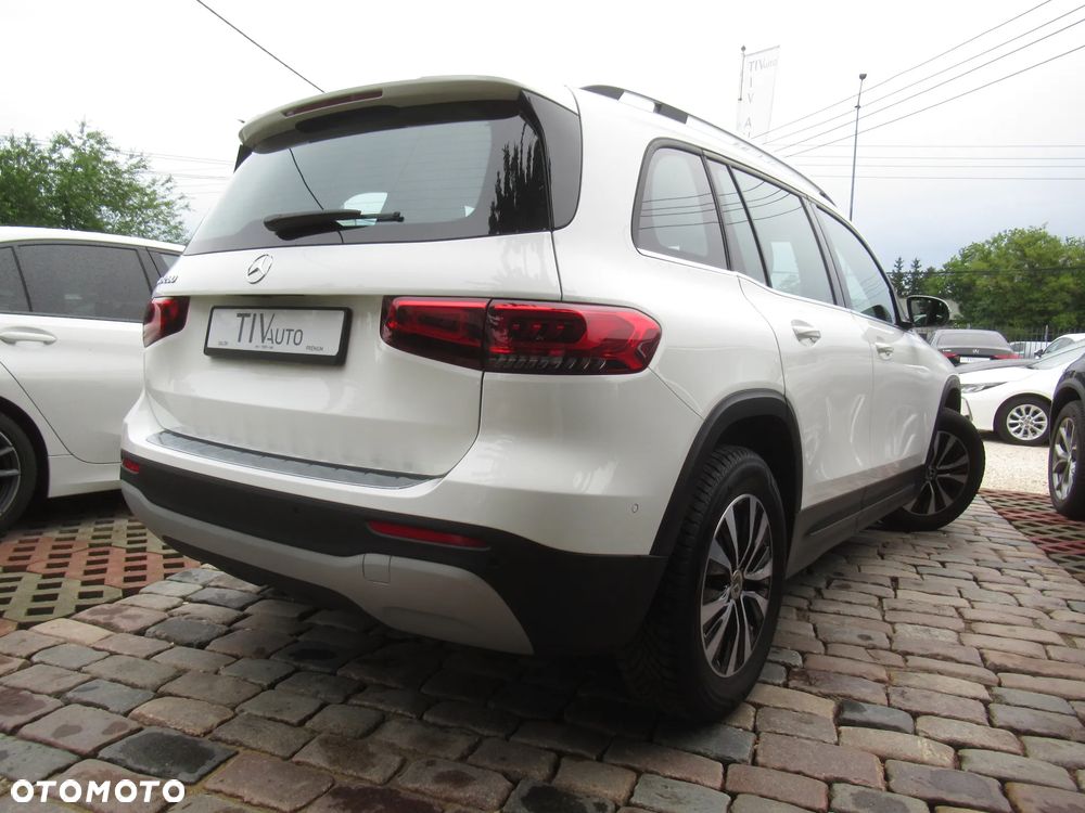 Mercedes-Benz GLB 200 7G-DCT - 4