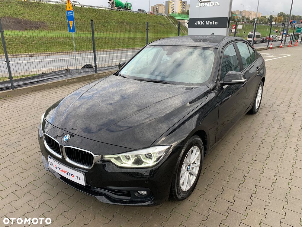 BMW Seria 3 318i Advantage - 17