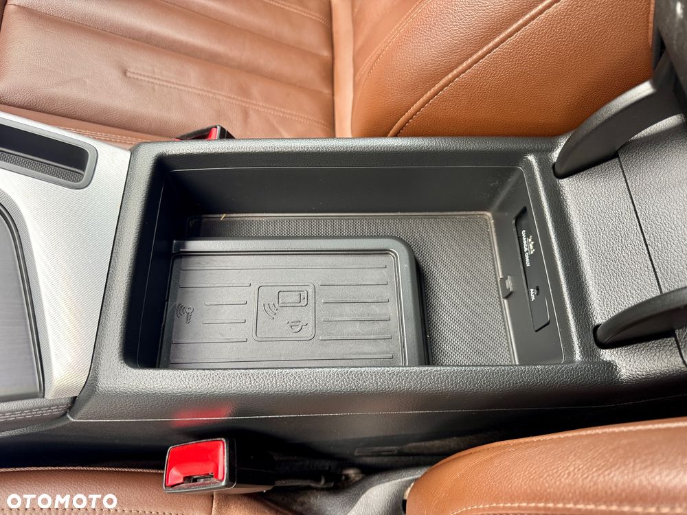 Audi A4 Avant 30 TDI S tronic advanced - 24