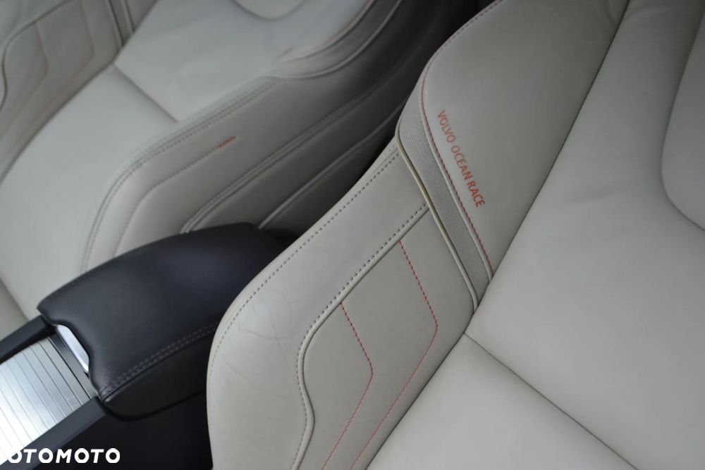 Volvo XC 60 - 16