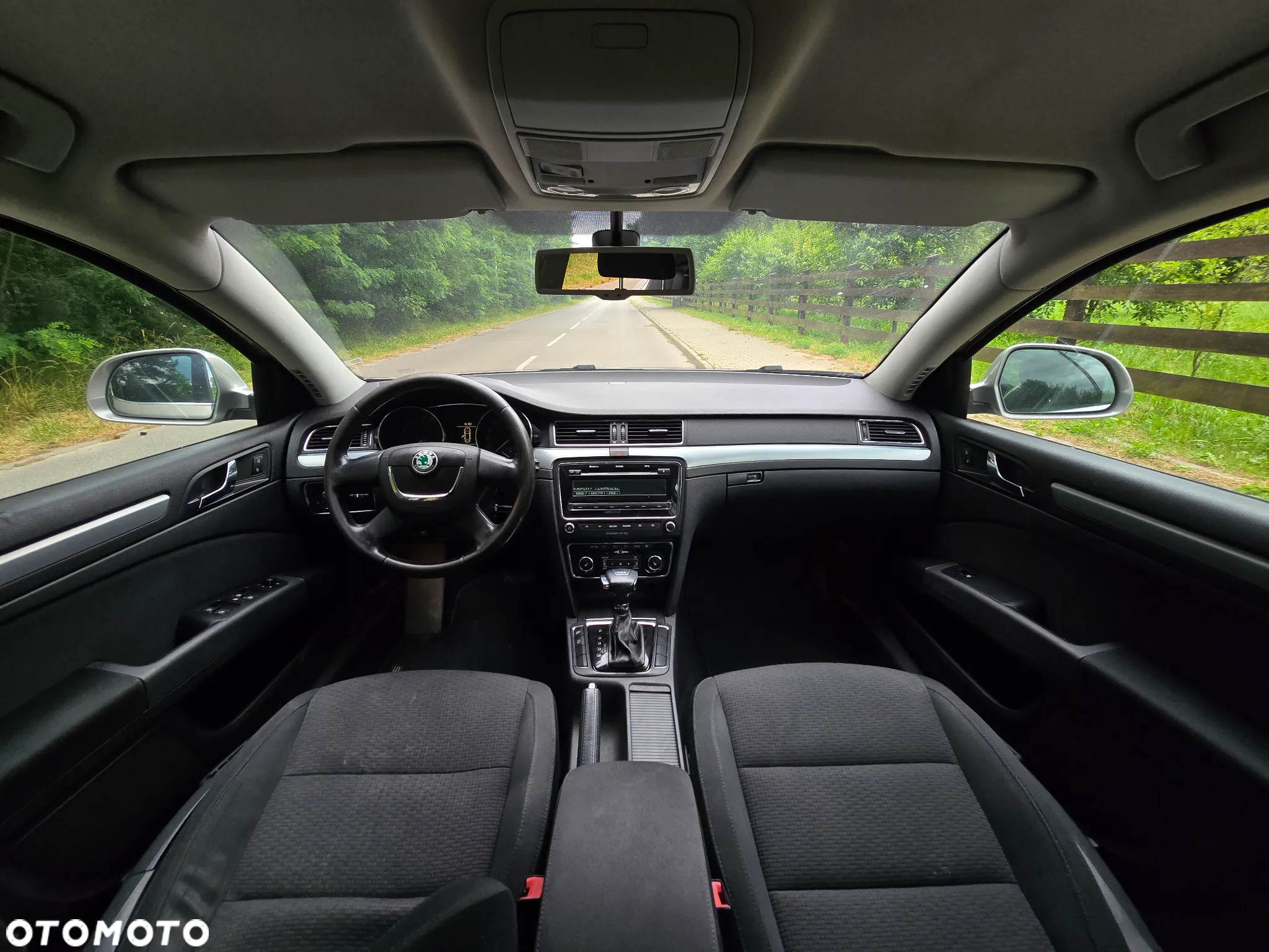 Skoda Superb 2.0 TDI Ambition DSG - 8