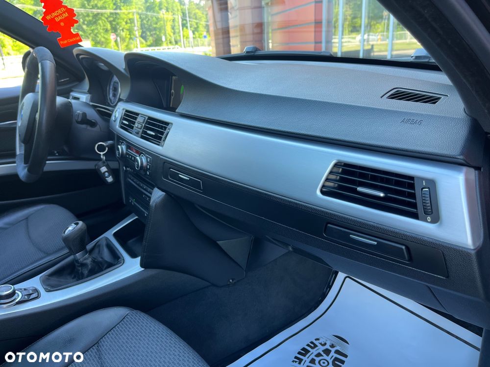 BMW Seria 3 - 30
