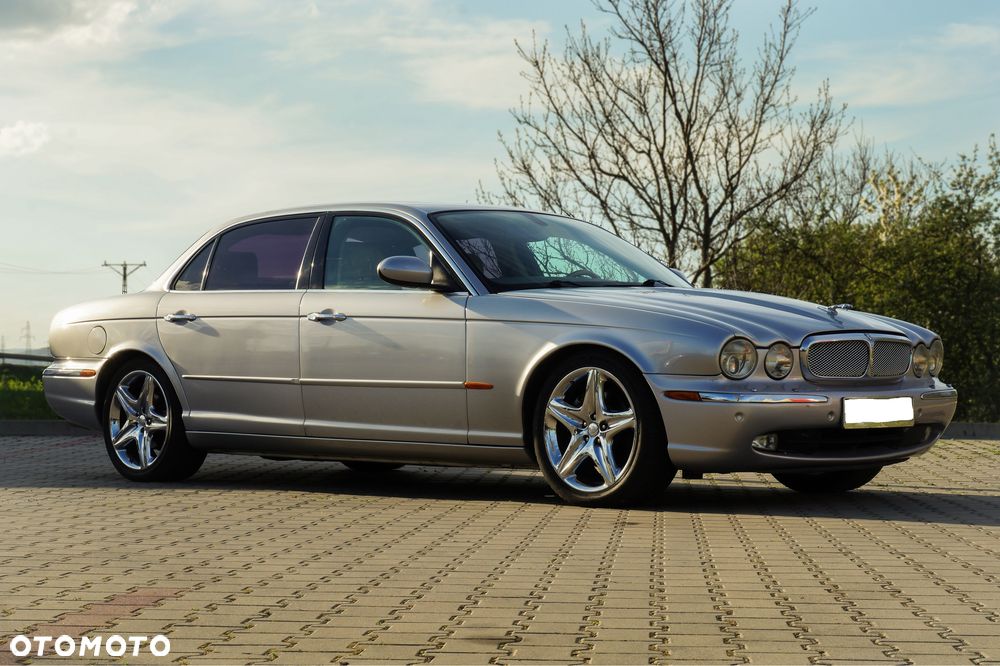 Jaguar XJ - 2