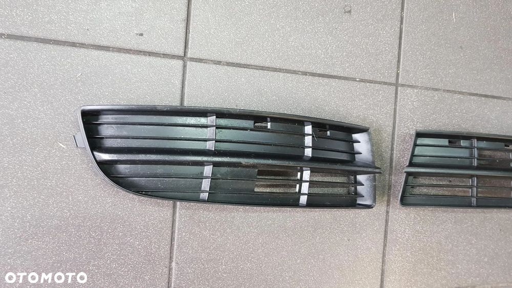 KRATKA ATRAPA ZASLEPKA ZDERZAKA VW TOURAN 03-07r 1T0853665 1T0853666 - 3