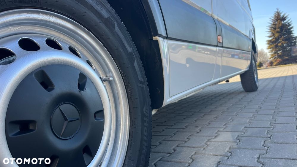 Mercedes-Benz Sprinter - 17