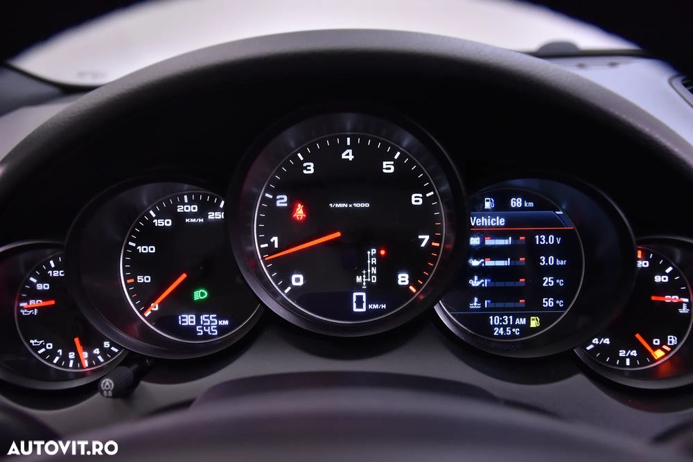 Porsche Cayenne - 10