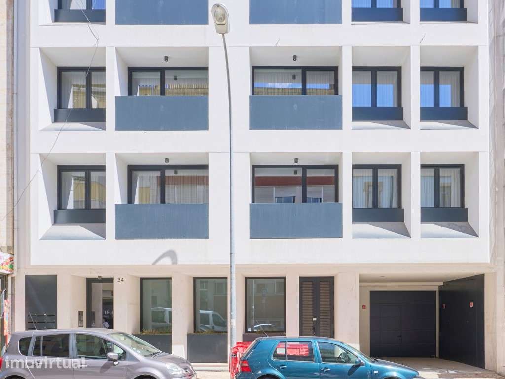 ApartamentoT2, estacionamentos, Avenidas Novas - Grande imagem: 4/33