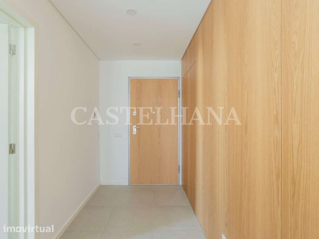 Apartamento T2, com varanda, em Faro - Grande imagem: 4/97