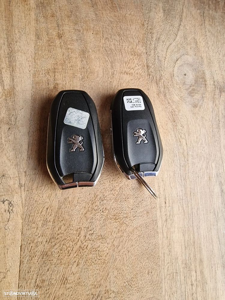Peugeot 3008 PureTech 130 Stop & Start GPF Allure - 27