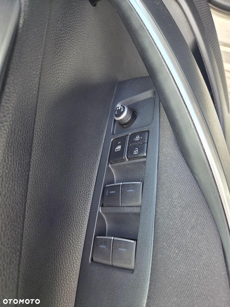 Toyota Corolla 1.5 Comfort - 28