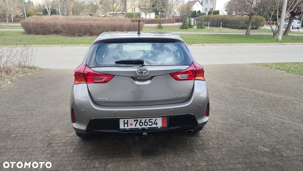 Toyota Auris 2.0 D-4D Luna - 10