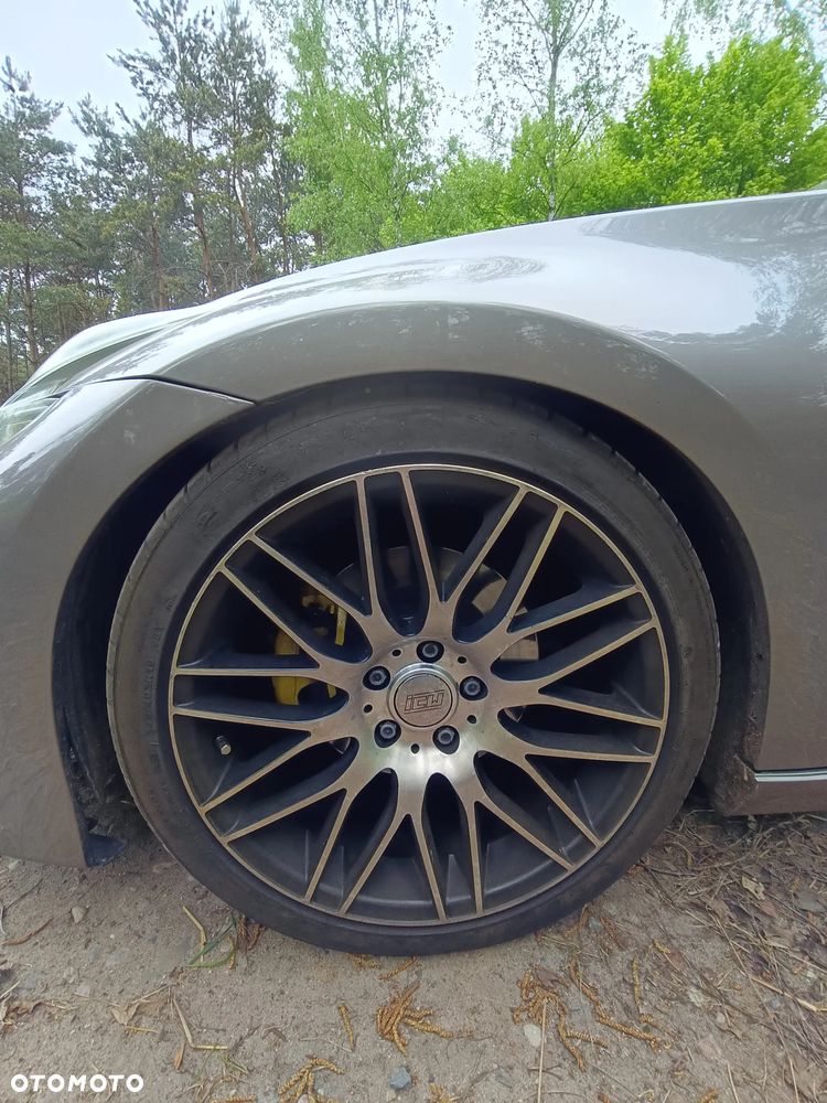 Nissan 370 Z - 16