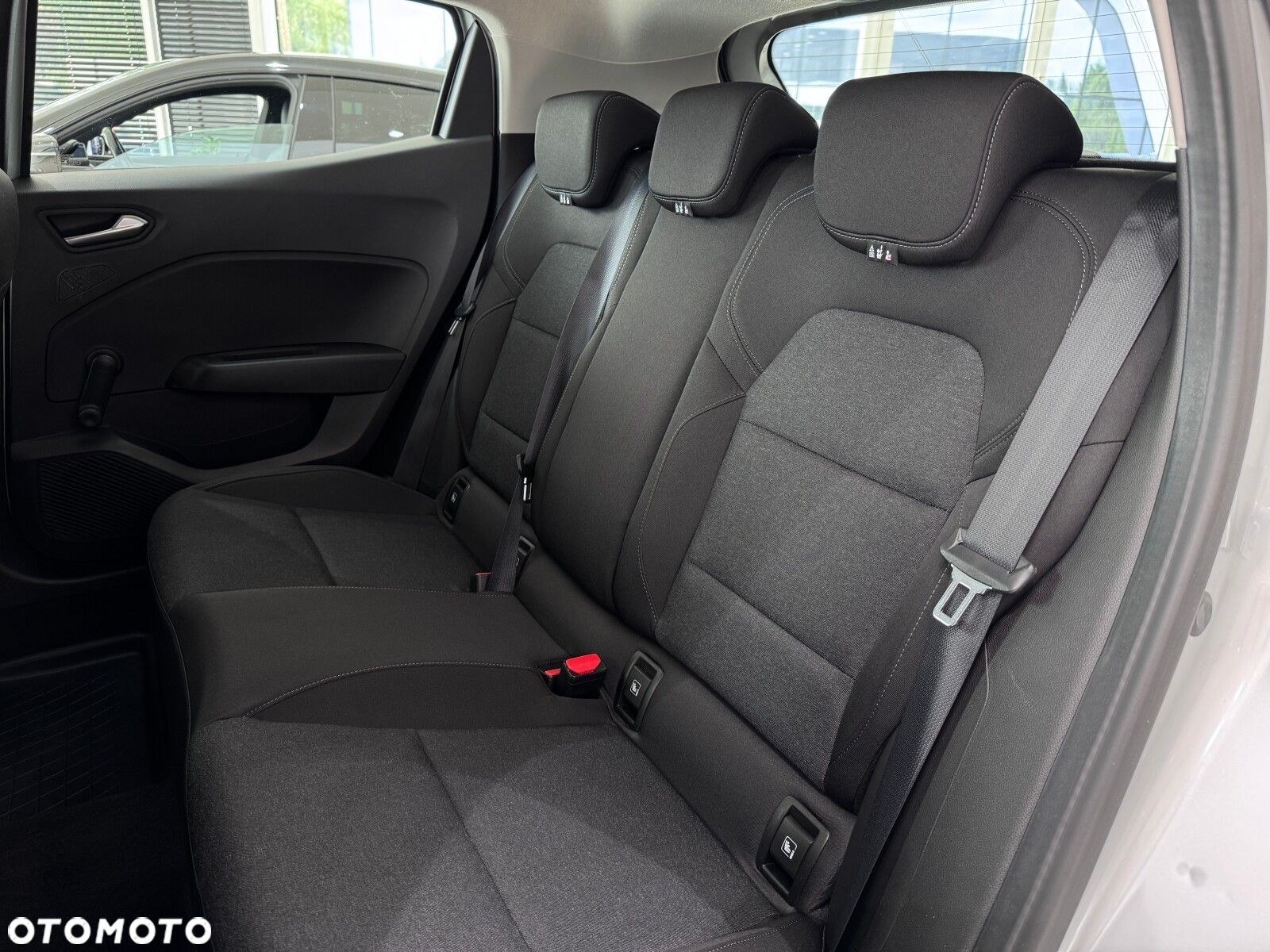 Renault Clio 1.0 TCe Equilibre - 13