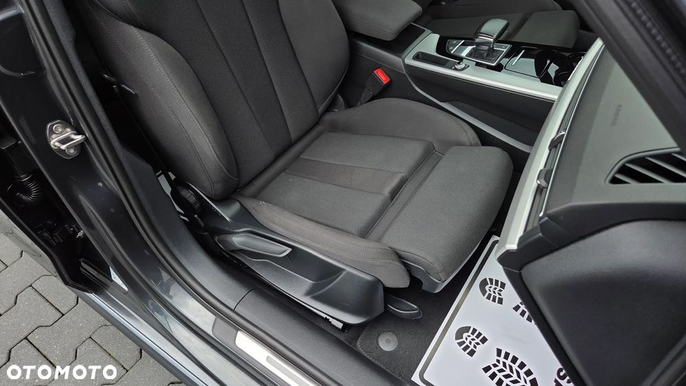 Audi A4 Avant - 11