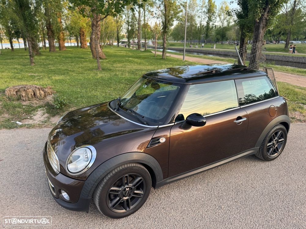 MINI 3 Portas Cooper D - 2