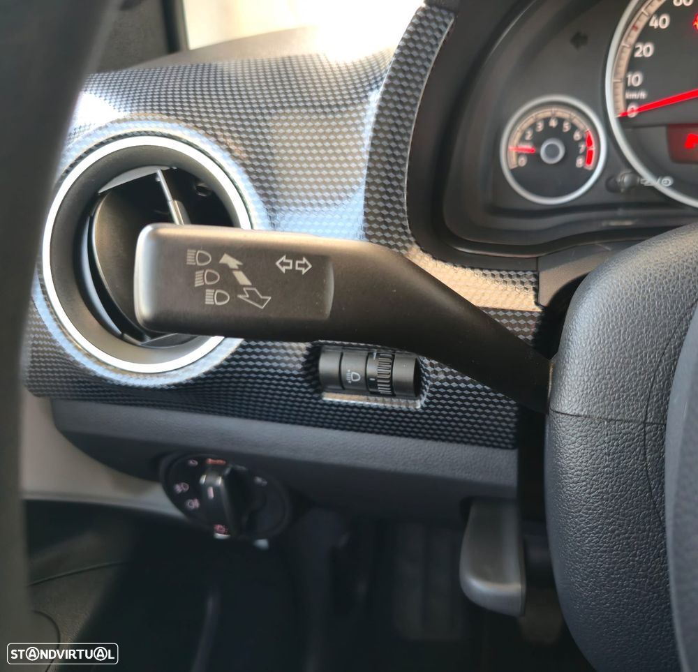 VW Up! 1.0 BlueMotion Move - 11