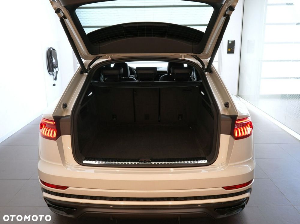 Audi Q8 - 7