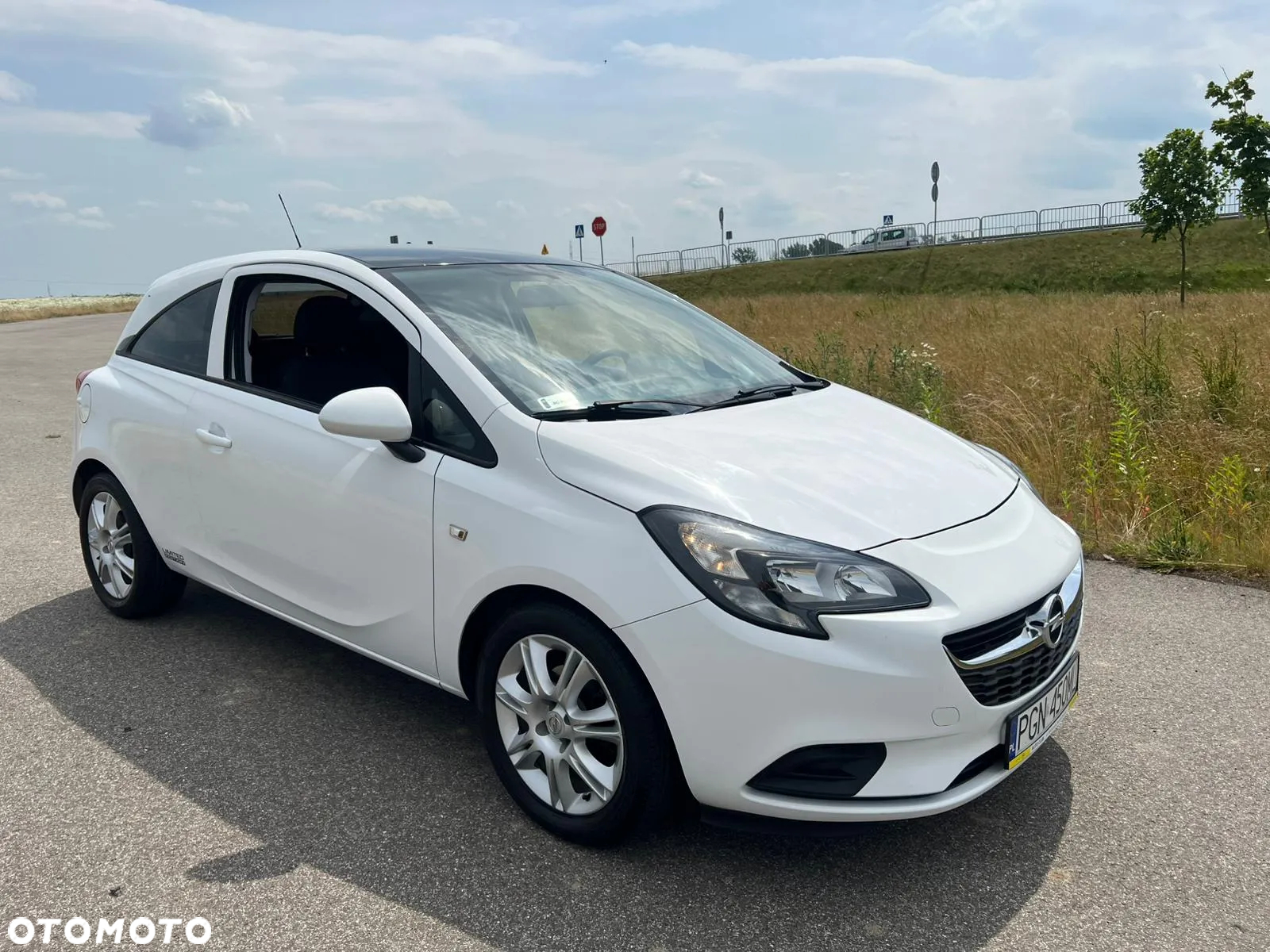 Opel Corsa 1.4 Enjoy - 24